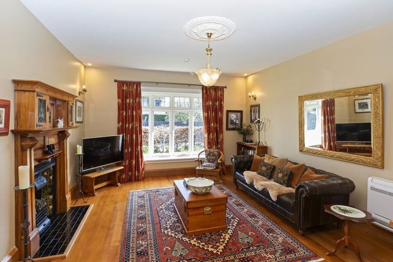 Photo of property in 39 Holly Road, St Albans, Christchurch, 8014