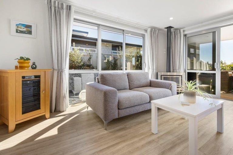 Photo of property in 55 Harding Drive, Papamoa Beach, Papamoa, 3118