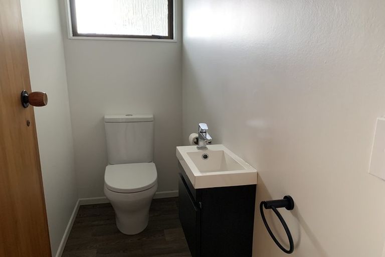 Photo of property in 16b Awatea Avenue, Paraparaumu, 5032