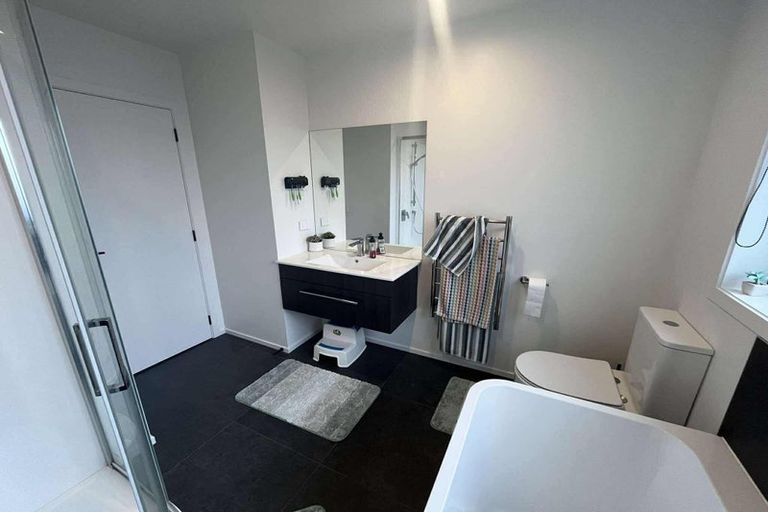 Photo of property in 14a Rutland Street, Levin, 5510