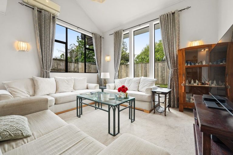 Photo of property in 91 Meadway, Sunnyhills, Auckland, 2010