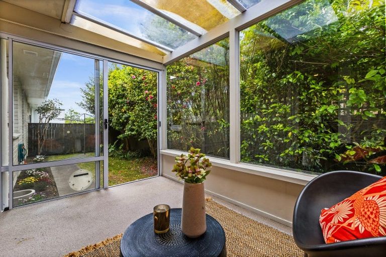 Photo of property in 2a George Place, Havelock North, 4130