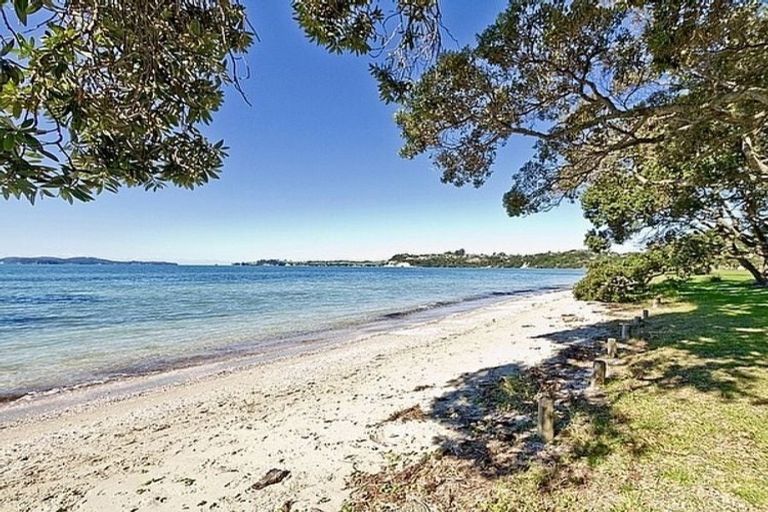 Photo of property in 14 Hewson Drive, Snells Beach, 0920