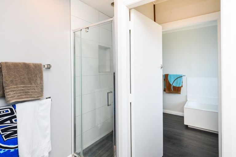 Photo of property in 9 Belvedere Crescent, Takaro, Palmerston North, 4412