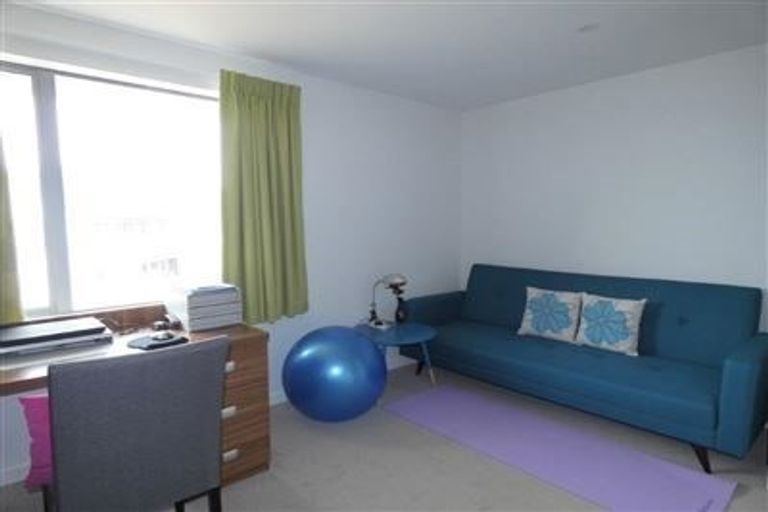 Photo of property in 15/2 Stone Street, Miramar, Wellington, 6022