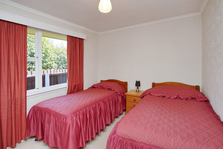 Photo of property in 5 Ron Place, Bishopdale, Christchurch, 8051