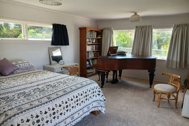 Photo of property in 156 Petley Road, Paparoa, 0571