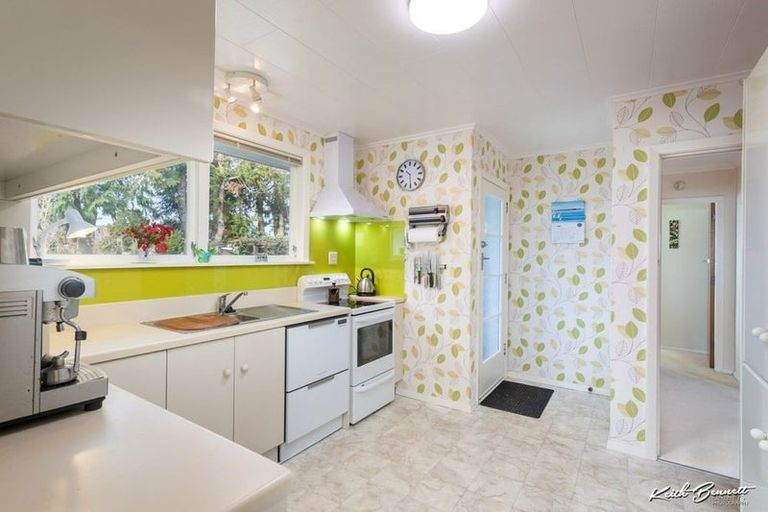 Photo of property in 64 Holdsworth Avenue, Trentham, Upper Hutt, 5018