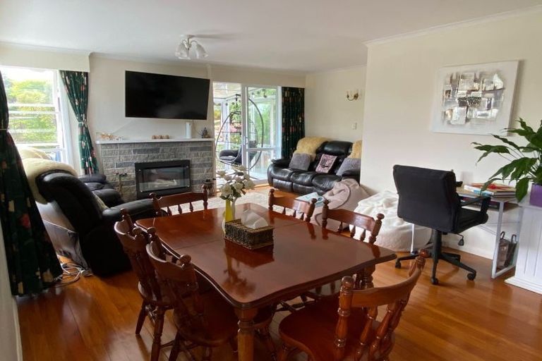 Photo of property in 5 Kaka Street, Waikanae, 5036