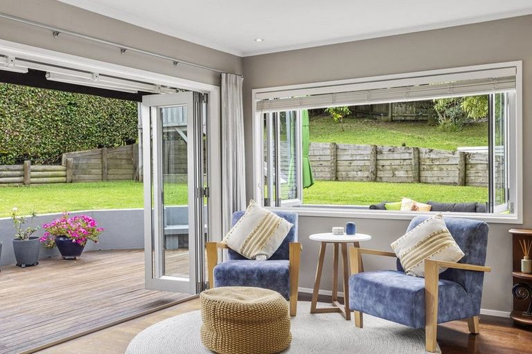 Photo of property in 26 Coromandel Crescent, Mairangi Bay, Auckland, 0630