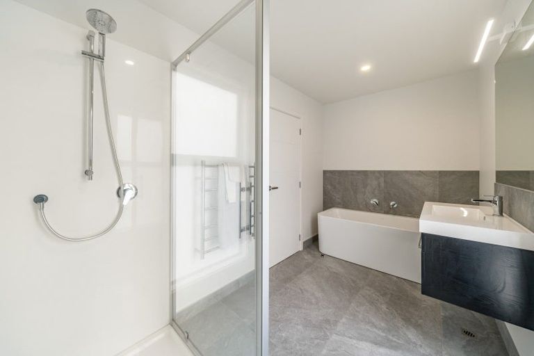 Photo of property in 54 Koreke Close, Kenepuru, Porirua, 5022