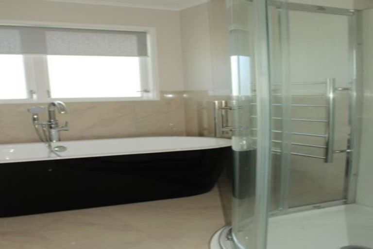 Photo of property in 123 Sandspit Road, Shelly Park, Auckland, 2014