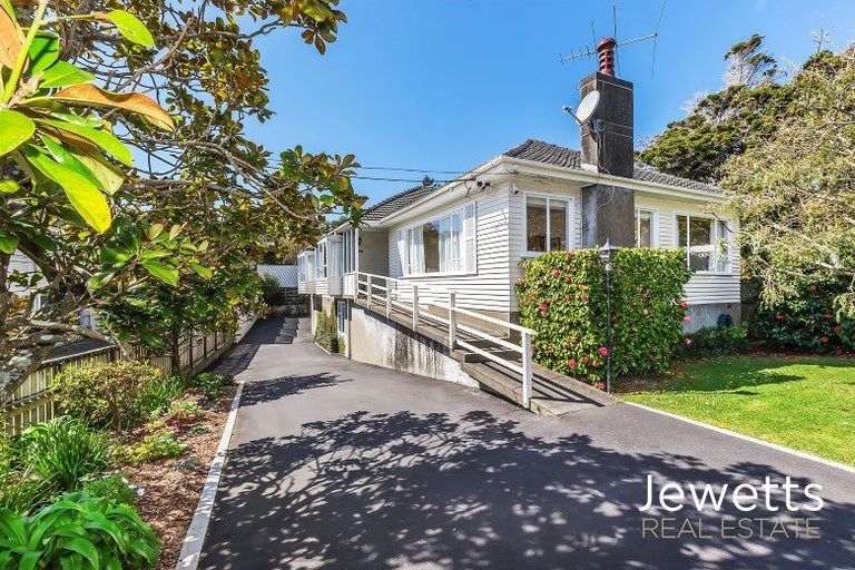 Photo of property in 19 Duthie Street, Karori, Wellington, 6012