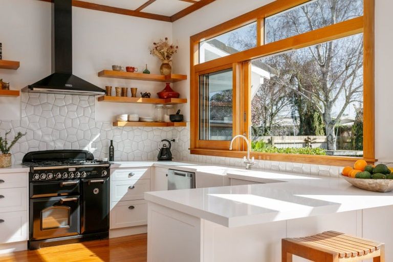 Photo of property in 218 Harris Street, Inner Kaiti, Gisborne, 4010