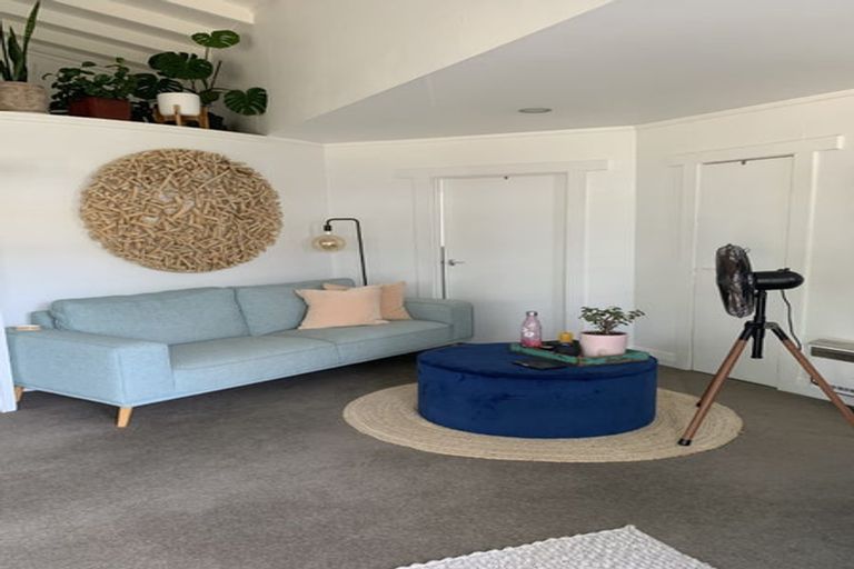 Photo of property in 23 Maungakiekie Avenue, Greenlane, Auckland, 1051