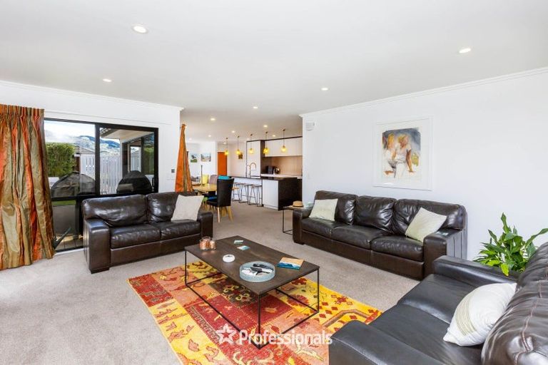 Photo of property in 15 Gilruth Road, Wallaceville, Upper Hutt, 5018