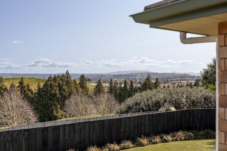 Photo of property in 5 Maggie Place, Ohauiti, Tauranga, 3112