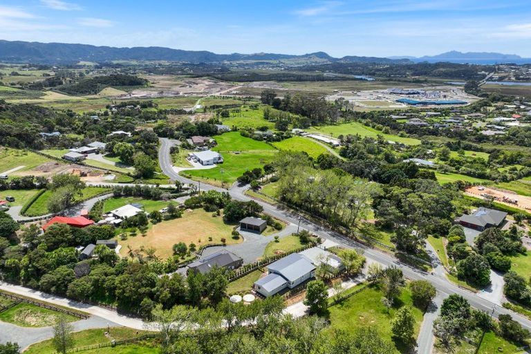 Photo of property in 59a Old Waipu Road, Mangawhai, 0505