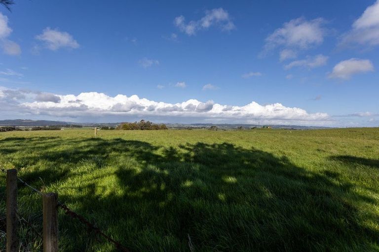 Photo of property in 179 Evans Road, South Head, 0874