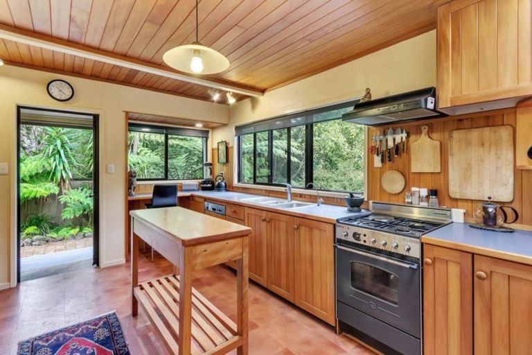 Photo of property in 37 Rewa Road, Maraetai, Auckland, 2018