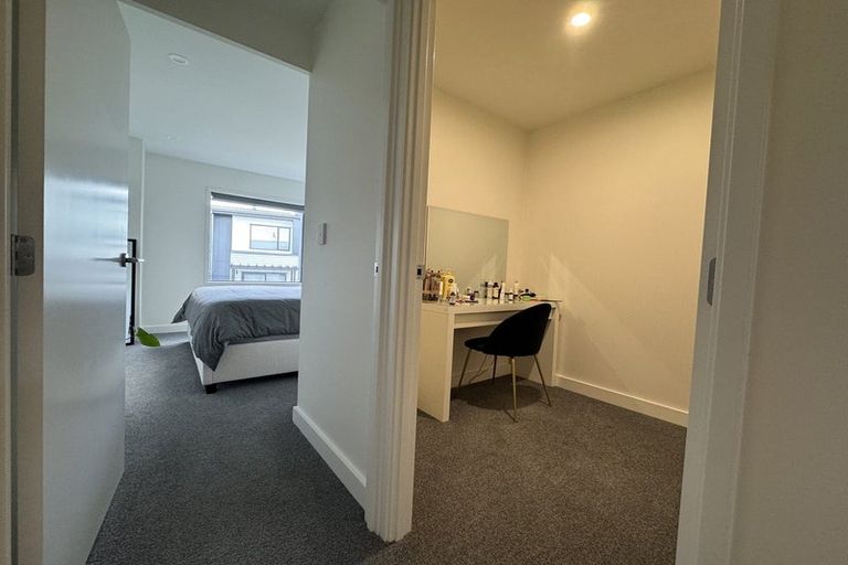 Photo of property in 16 Parkwood Avenue, Westgate, Auckland, 0614