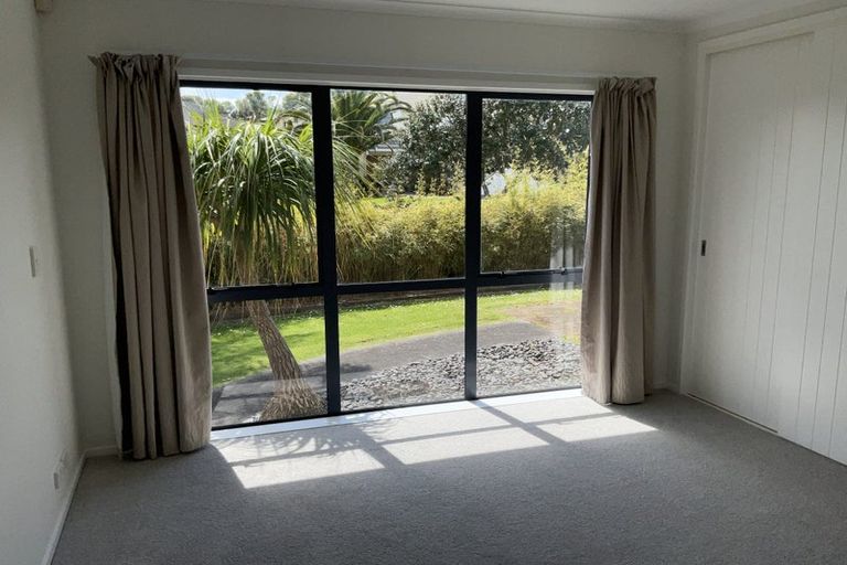 Photo of property in 1 Aviara Court, Northpark, Auckland, 2013