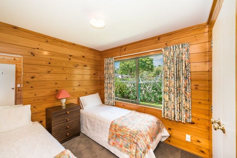 Photo of property in 9 Hurworth Grove, Waikanae, 5036