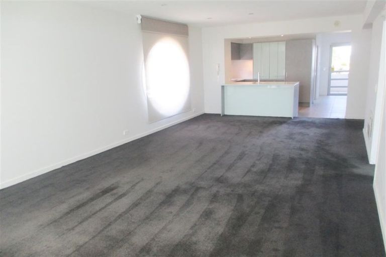 Photo of property in 8/272 Marine Parade, New Brighton, Christchurch, 8061