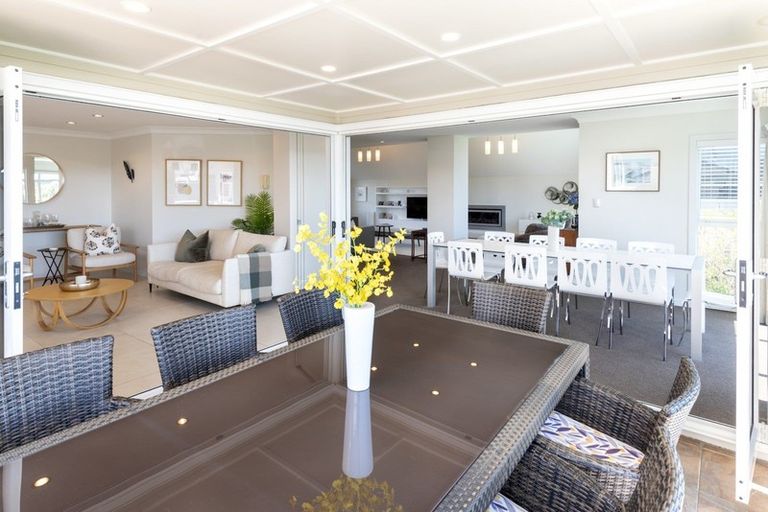 Photo of property in 13 Compass Way, Half Moon Bay, Auckland, 2012