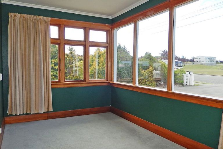 Photo of property in 114 Perth Street, Holmes Hill, Oamaru, 9401