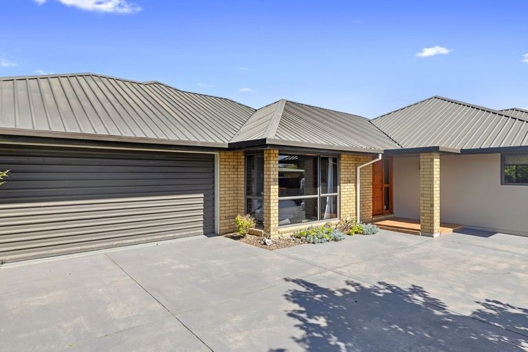 Photo of property in 29 Aston Drive, Waimairi Beach, Christchurch, 8083