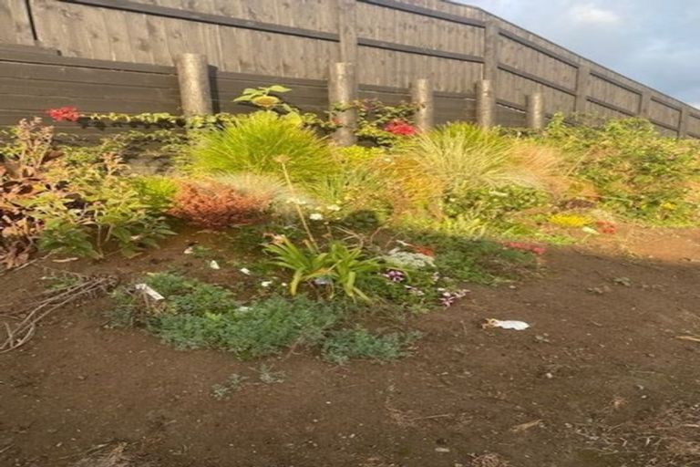 Photo of property in 55 Seagrass Place, Otaki Beach, Otaki, 5512