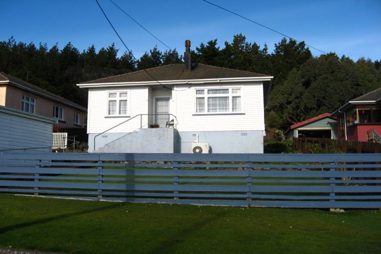 Photo of property in 42 Pearce Street, Bluff, 9814