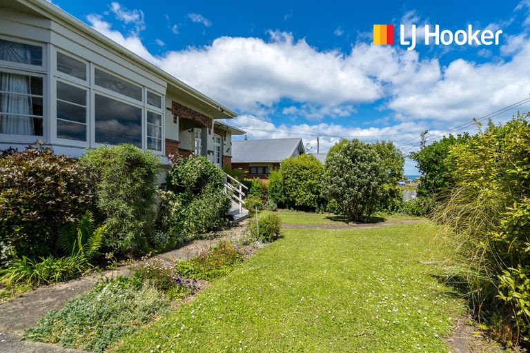 Photo of property in 97 Tomahawk Road, Andersons Bay, Dunedin, 9013