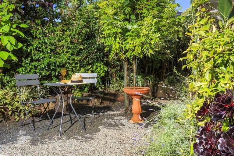 Photo of property in 2/53 Francis Street, Hauraki, Auckland, 0622