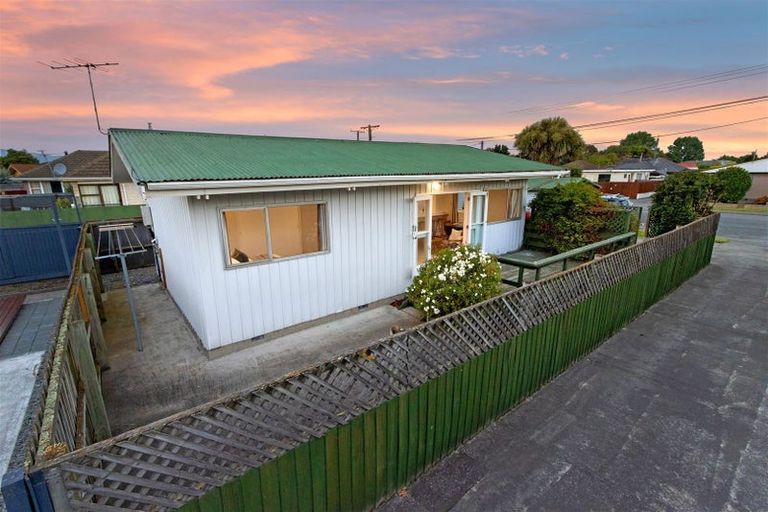 Photo of property in 69 Amyes Road, Hornby, Christchurch, 8042