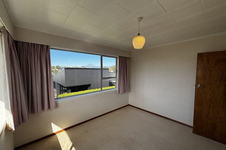 Photo of property in 34 Ngaio Street, Strandon, New Plymouth, 4312