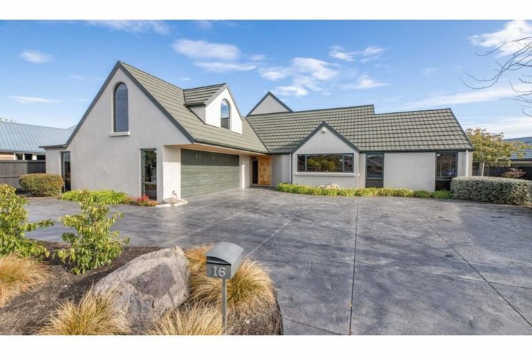 Photo of property in 16 Broadhaven Avenue, Parklands, Christchurch, 8083