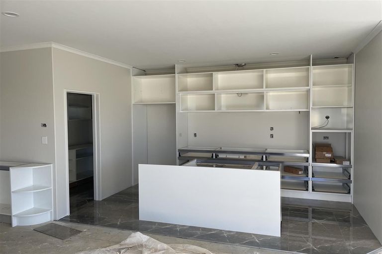 Photo of property in 9 James Elliot Way, Pokeno, 2402