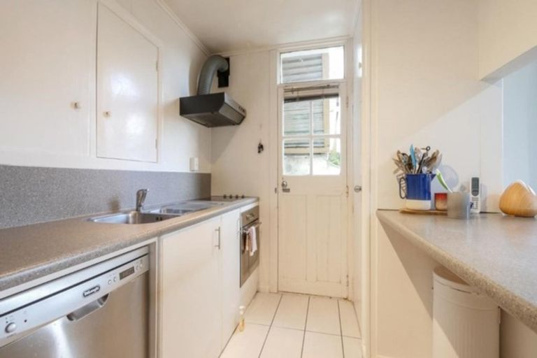 Photo of property in 66 Lonsdale Street, Belleknowes, Dunedin, 9011