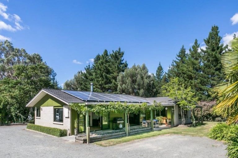 Photo of property in 2067 Taihape Road, Sherenden, Hastings, 4179