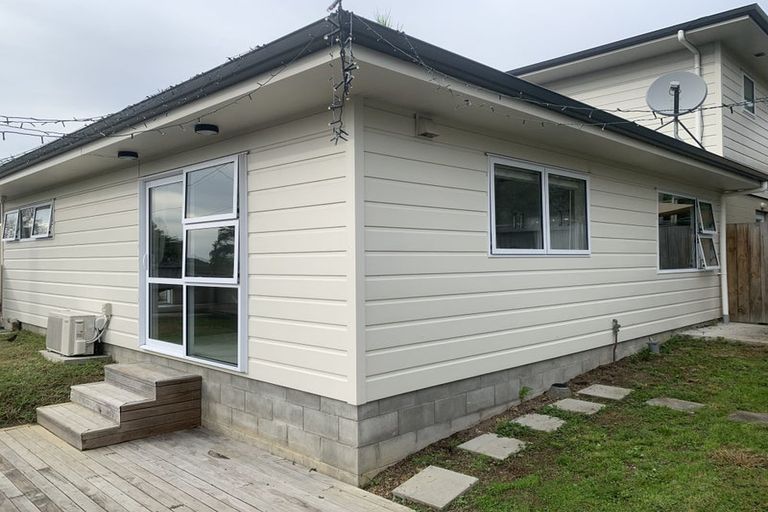 Photo of property in 70 County Road, Torbay, Auckland, 0630