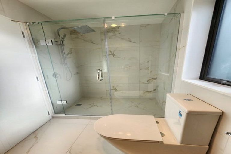 Photo of property in 26a Friesian Drive, Mangere, Auckland, 2022