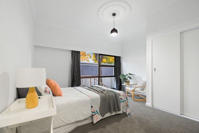 Photo of property in 12 Walsh Street, Forest Lake, Hamilton, 3200