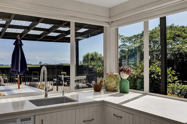 Photo of property in 524 Tikorangi Road, Tikorangi, Waitara, 4383