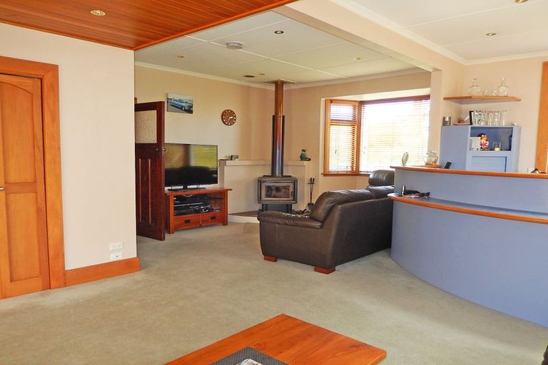 Photo of property in 114 Perth Street, Holmes Hill, Oamaru, 9401