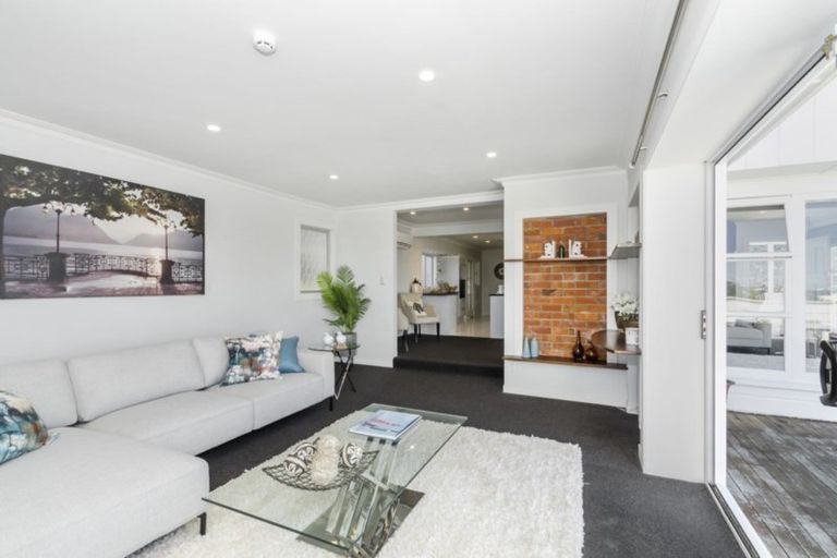 Photo of property in 52 Alexander Street, Cockle Bay, Auckland, 2014