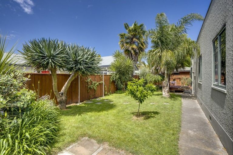 Photo of property in 54 Osier Road, Greenmeadows, Napier, 4112