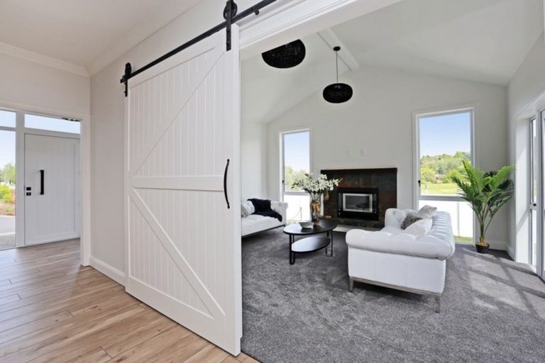 Photo of property in 55 Kent Terrace, Taradale, Napier, 4112