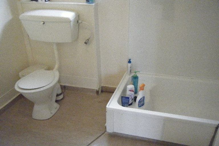 Photo of property in 92 Arahura Crescent, Waitangirua, Porirua, 5024